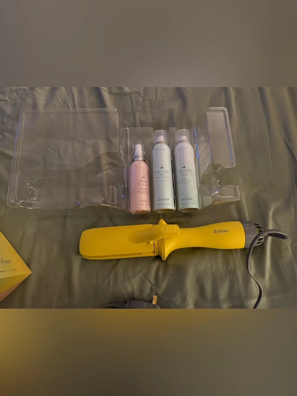 Drybar Yellow Straight Up Magic Styling Set Brand New Open Box